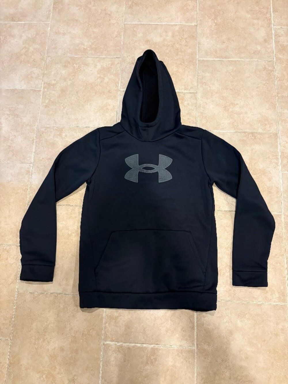 Under Armour Pullover Hoodie size Youth XL
